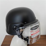 Capacete de policarbonato